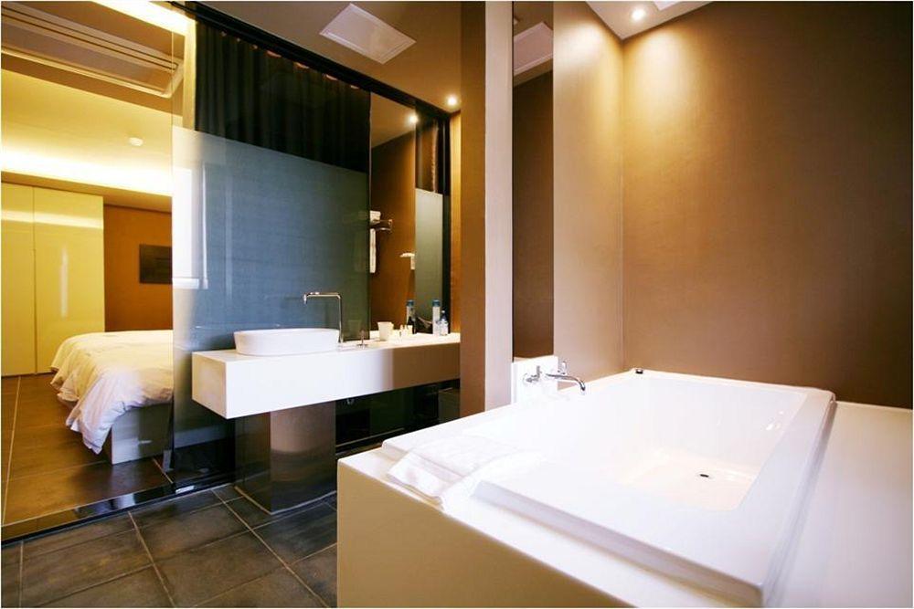 Hotel Oscar Suite Gunsan Eksteriør billede